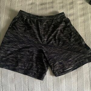 Men's Black Patterned Shorts, Lululemon Medium Pacebreaker Unlined, 7inch inseam